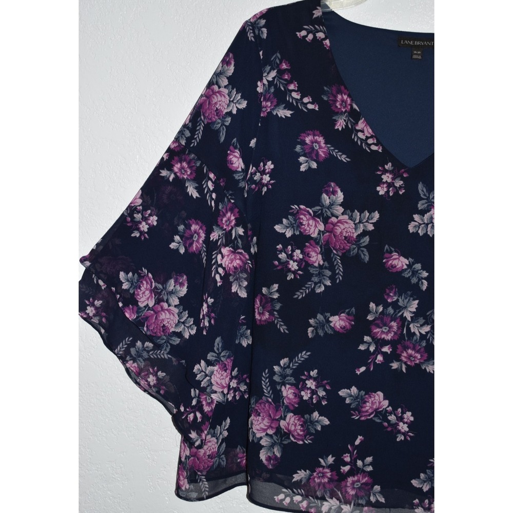 Lane Bryant Top 18/20 Navy Floral Lined V-Neck Ruffle Flutter Sleeve Lightweight - Picture 15 of 16